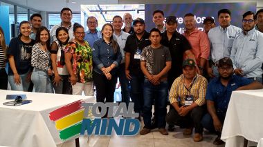 TOTALMIND Y FAZU IMPULSAN LA CAPACITACIÓN GANADERA EN BOLIVIA CON TOTAL SALUD BOVINA